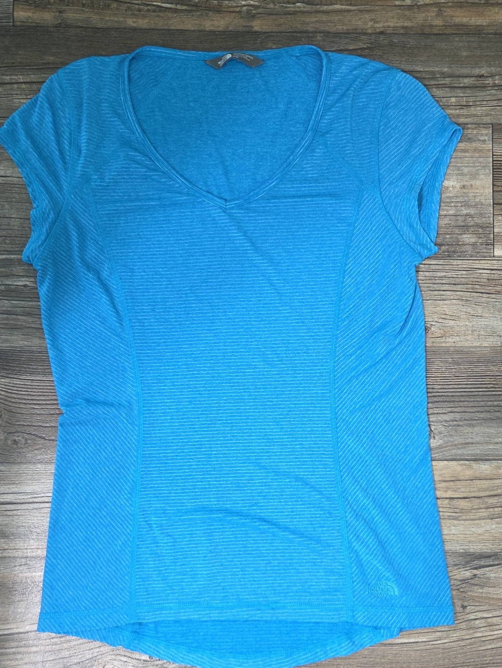 The North Face Women's Teal Blue V-Neck Short Sleeve Tee